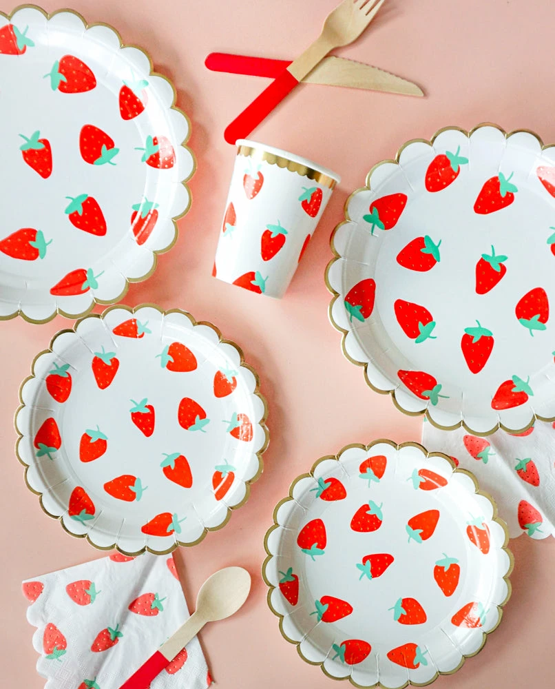 Puff And Pop Tableware Sets Strawberry Foil ECO Tableware Set 3 Puff And Pop Tableware Sets Strawberry Foil ECO Tableware Set